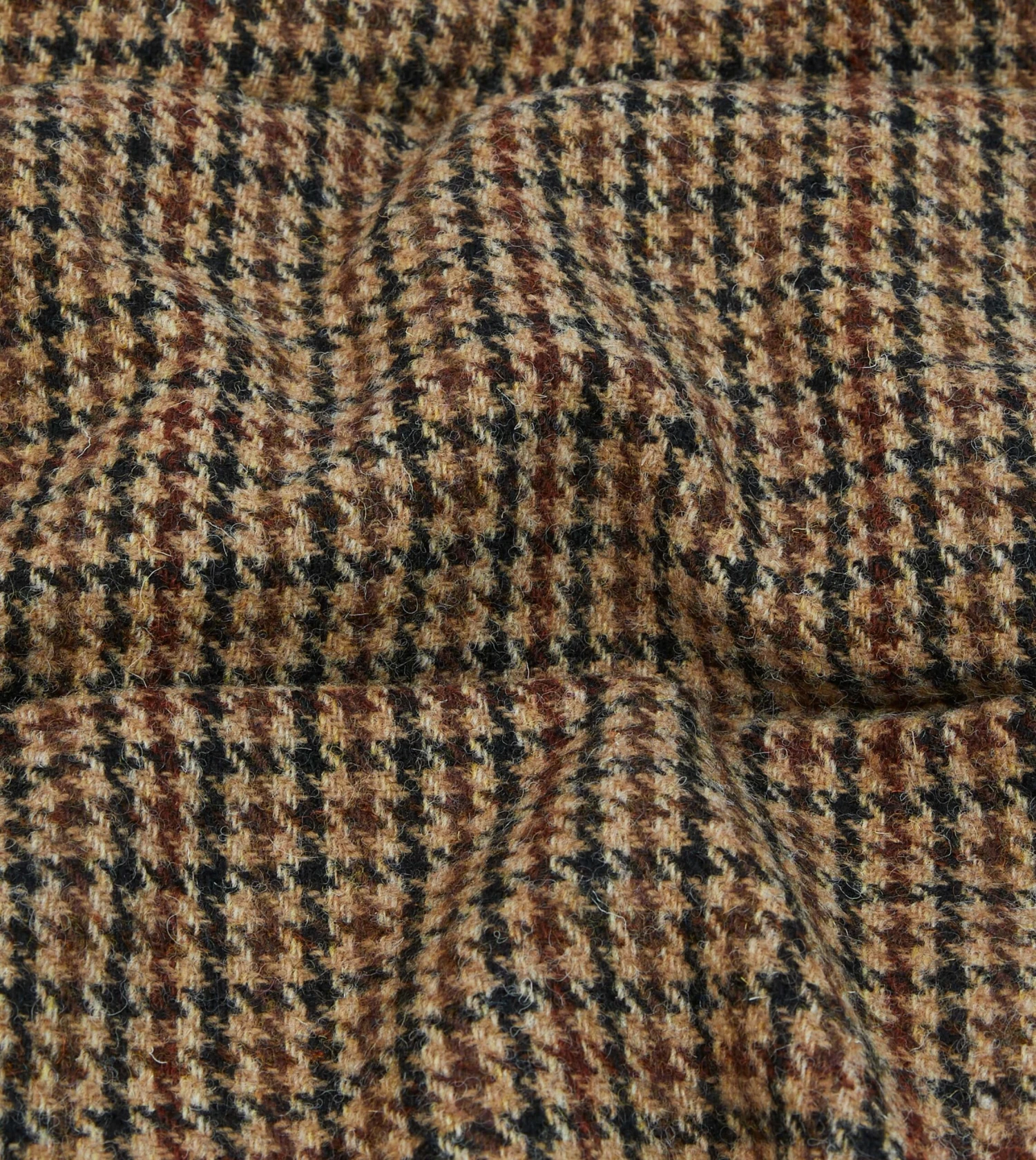 Rocky Mountain Featherbed For Drake's Houndstooth Check Harris Tweed Christy Down Vest 4 Rocky Mountain Featherbed For Drake's Houndstooth Check Harris Tweed Christy Down Vest - Image 2