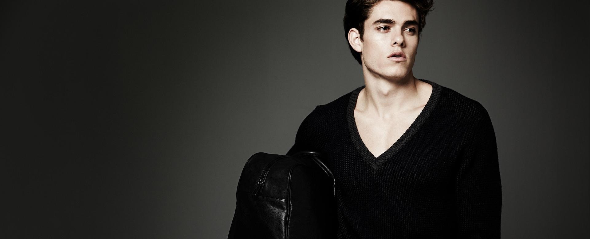 Drakes Shop 18 Drakes Shop -Drakes Shop man 1866574 1920